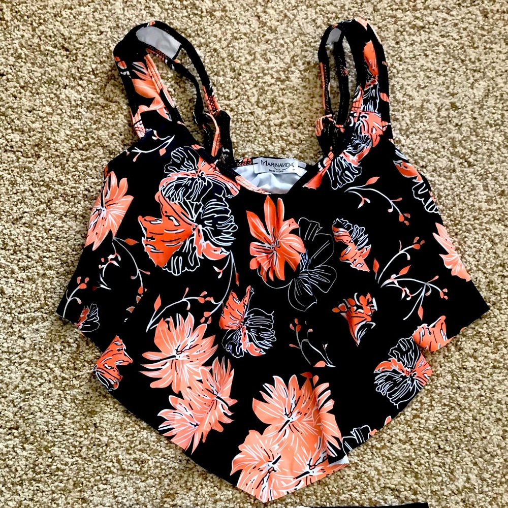 NWT - Marinavida Swim Top size M. Floral pattern Tankini style.